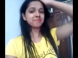 Desi chick playing pussy